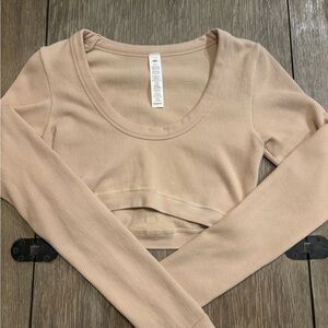 ALO Yoga White Long Sleeve Crop Top